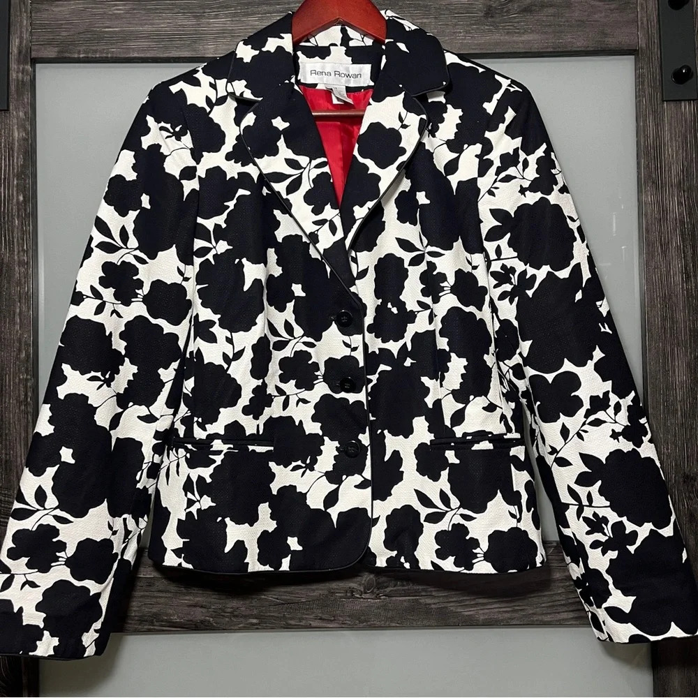 Rena Rowan Designer Blazer White w/ Large Black Florals Women's Size 14 - Picture 1 of 7